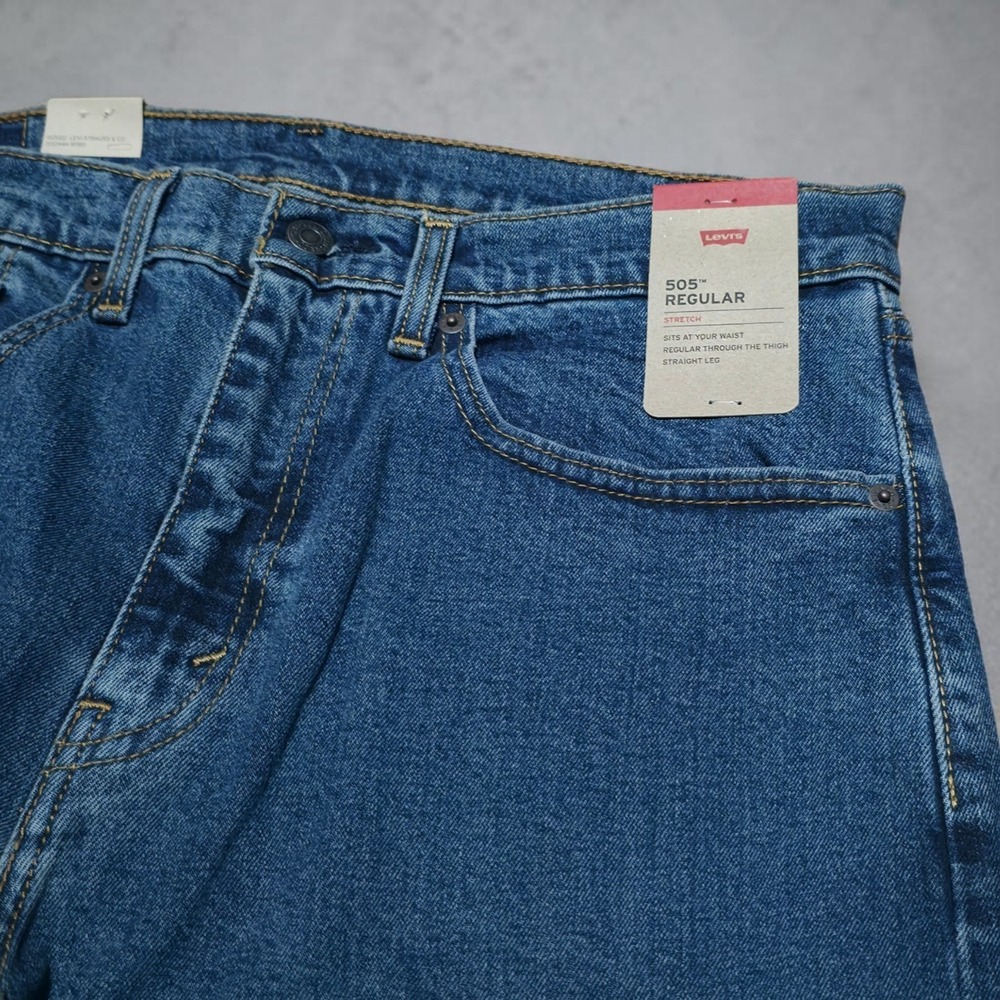 Levi's 505 Regular Fit Stretch Jeans Men's Medium Blue Wash Size 34 x 34 New